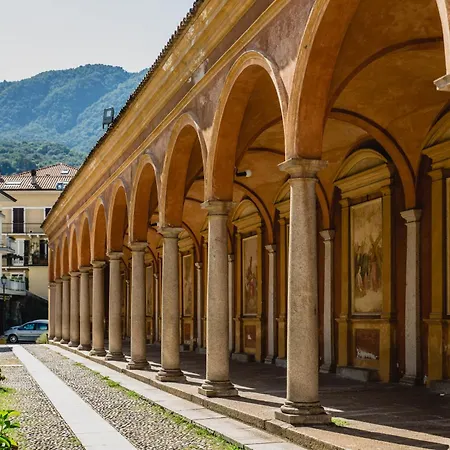 Petalo Bianco: 100m From Lake, Parking And Balcony - Happy *